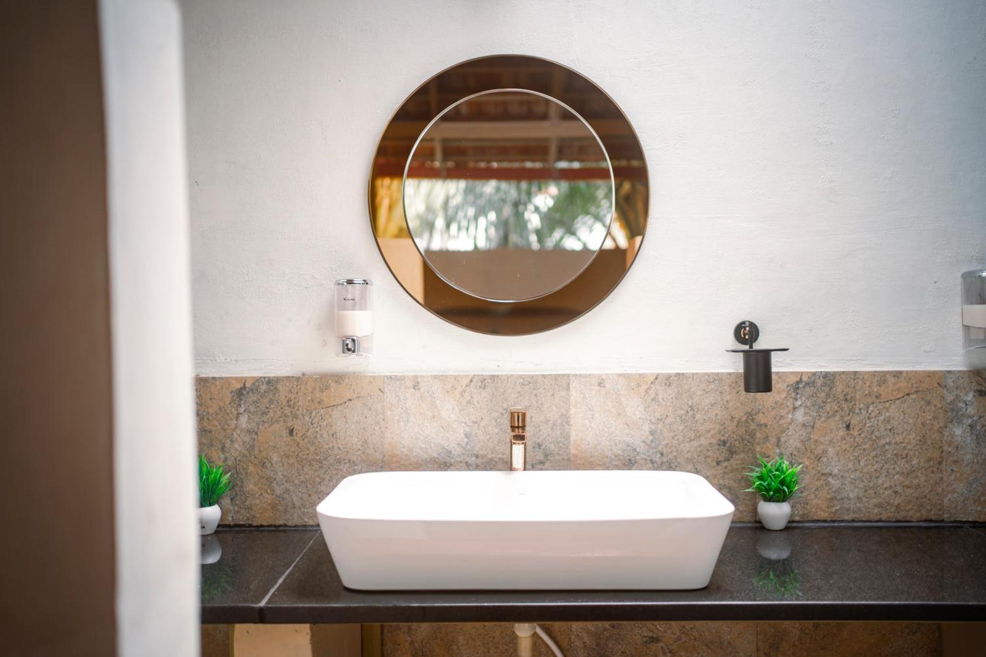 Albergue Leo Vishroam Mysore Exterior foto