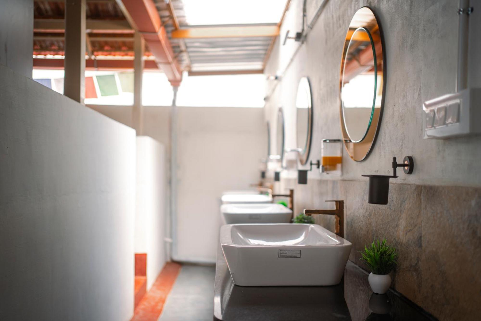 Albergue Leo Vishroam Mysore Exterior foto